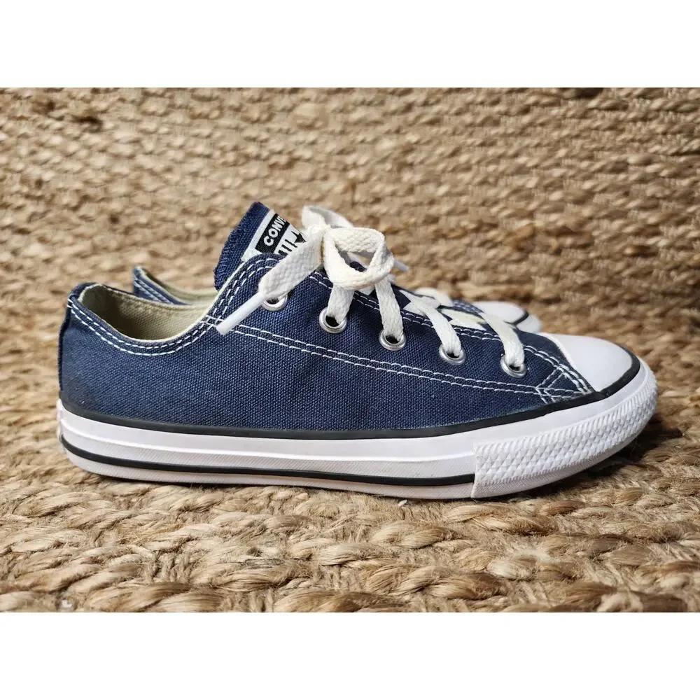 Converse Chuck Taylor All Star Shoes Youth Size 2 Blue Canvas Low Top Classic